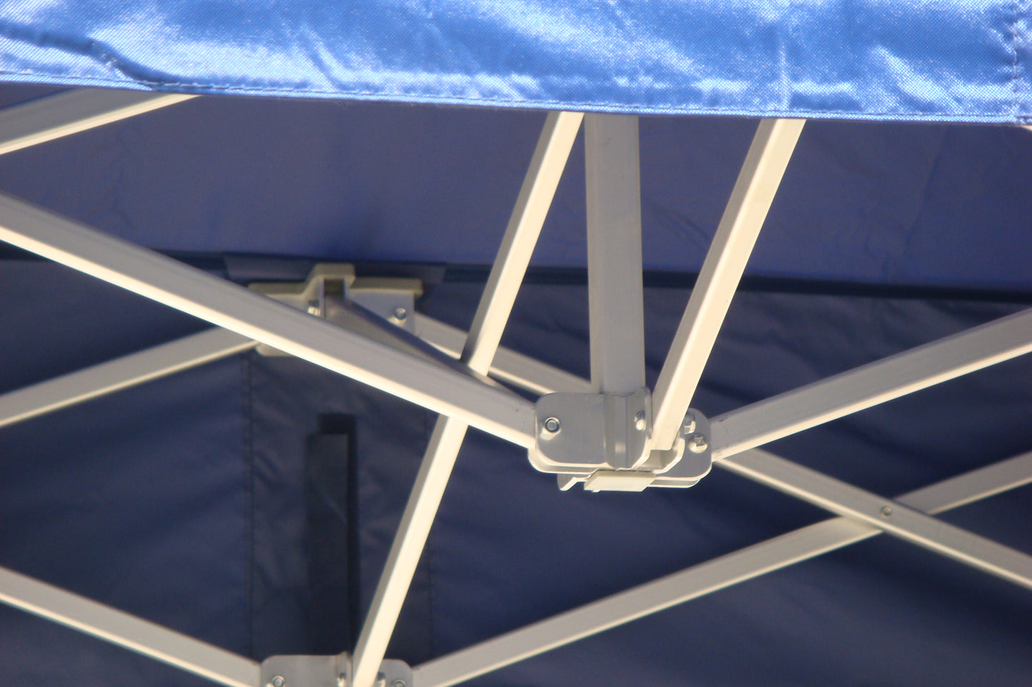 SPEEDY - Bestselling pop-up shelter